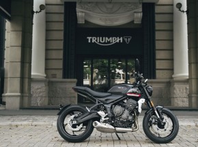 Triumph Trident 660 có giá bán chính hãng 270 triệu tại Việt Nam