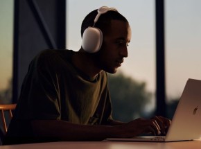 Những chiếc tai nghe AirPods Max sẽ được sản xuất tại Việt Nam