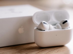 AirPods Pro và iPhone SE mới được cho là sẽ ra mắt vào 4/2021