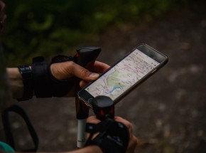 Google Maps trên iOS giờ đã có chế độ tối Dark Mode