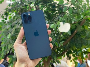 Người dùng đã không còn mặn mà với iPhone xách tay?