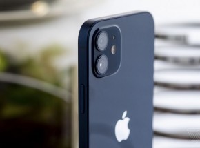 Đo độ cứng của kính Ceramic Shield trên màn hình iPhone 12 có tốt hơn iPhone 11?