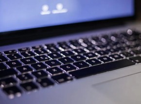 Apple đang nghiên cứu bàn phím có màn hình thích ứng trên mỗi phím