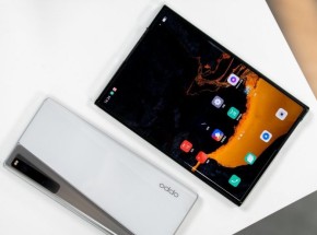 OPPO ngừng phát triển điện thoại màn hình cuộn vừa giới thiệu gần đây