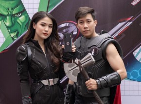 Mở hộp phiên bản giới hạn OPPO Reno5 Marvel Edition: Fan Marvel còn chần chừ gì nữa mà không mua nga