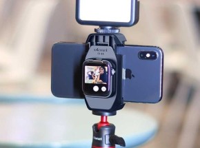 Phụ kiện mới của Ulanzi sẽ biến Apple Watch thành màn hình selfie phụ